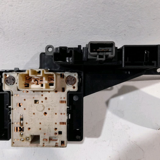 Bouton de warning occasion  Toyota YARIS (_P1_) 1.3 (ncp10_, scp12_) (1999-2005)   5593752060  2