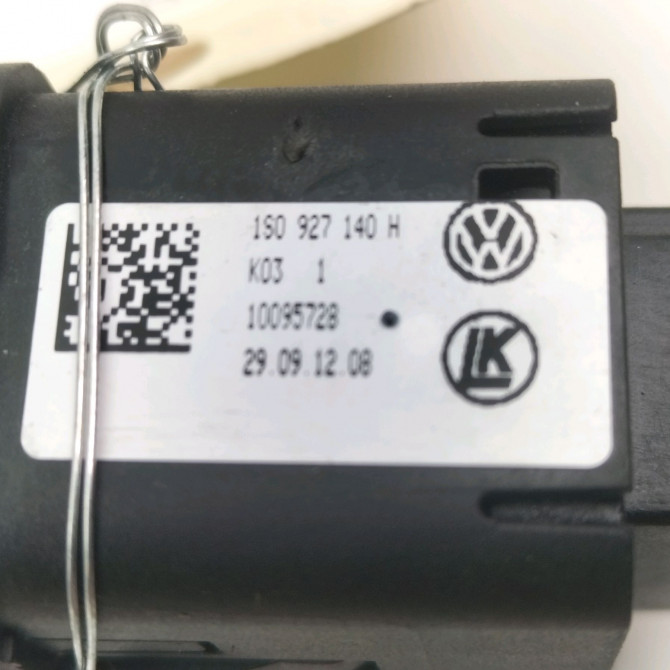 Bouton de warning occasion  Volkswagen vw UP! (121, 122, BL1, BL2, BL3, 123) 1.0 (2011-2020) 5 portes   1S0927140H  3