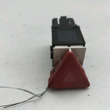 Bouton de warning occasion  Volkswagen vw SCIROCCO III (137, 138) 2.0 tdi (2010-2017)   1Q0953509 