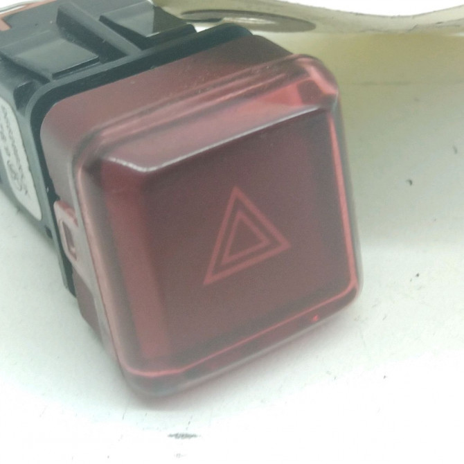 Bouton de warning occasion  Citroën C3 PICASSO (SH_) 1.6 hdi (2009) 5 portes   6242PZ  4