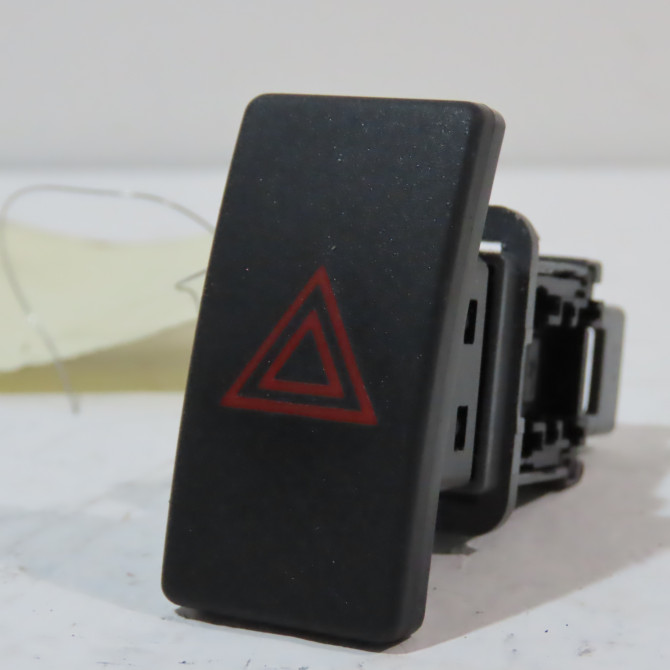 Bouton de warning occasion  Toyota AVENSIS Break (_T27_) 2.2 d-4d (adt271_) (2008-2018)   8433205060  1