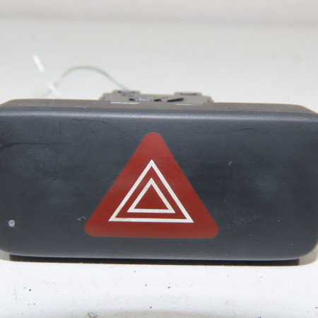 Bouton de warning occasion  Suzuki ALTO K10 1.0 (2012-2014)   37430M68K00P4Z 