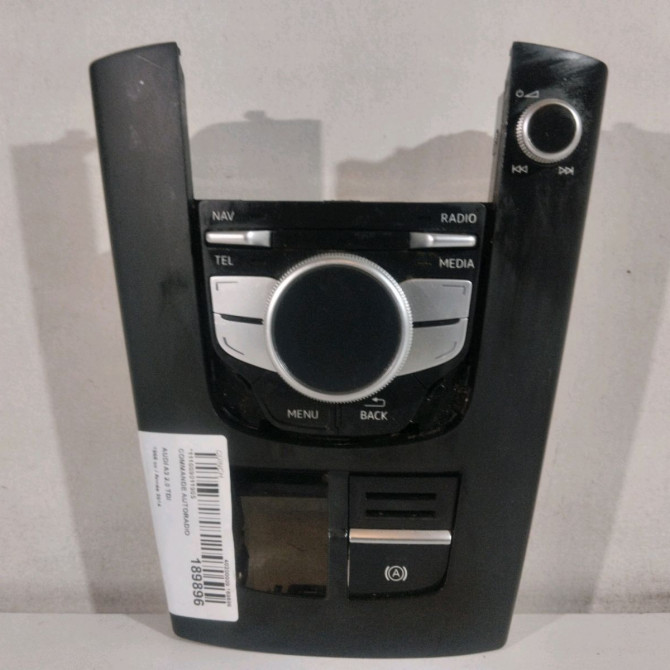 Commande autoradio occasion  Audi A3 Sportback (8VA, 8VF) 2.0 tdi (2012-2020) 5 portes     1