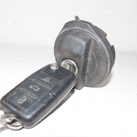 Bouchon reservoir a carburant occasion  Seat IBIZA IV (6J5, 6P1) 1.4 tdi (2008-2010) 5 portes   1J0201550BM9B9 