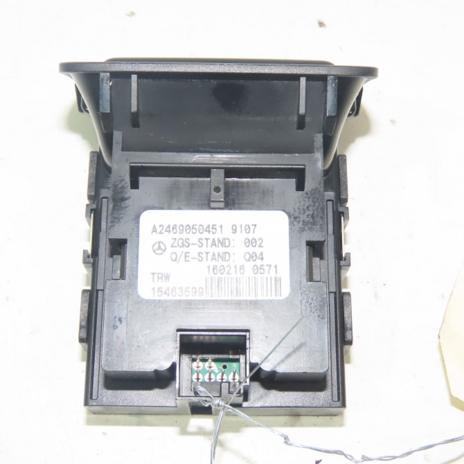 Interrupteur commande de frein a main occasion  Mercedes-benz CLASSE A (W176) A 200 cdi / d (176.008) (2014-2018)   24690504519107  3