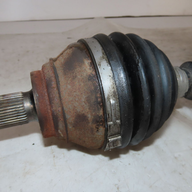 Transmission avant droite occasion  Audi Q2 (GAB, GAG) 35 tdi (2016)   5Q0407272E  3