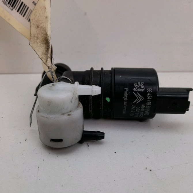 Pompe lave-glace avant occasion  Citroën C4 CACTUS 1.6 bluehdi 100 (2014)   643492  3