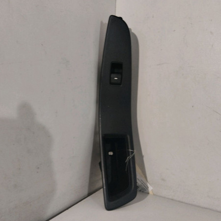 Commande lève-glace porte avant droite occasion  Hyundai I20 II (GB, IB) 1.0 t-gdi (2016)   93580C7010 