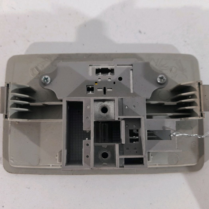 Plafonnier occasion  Mazda 2 (DE_, DH_) 1.4 mzr-cd (2008-2015)   EG2151310A75  2