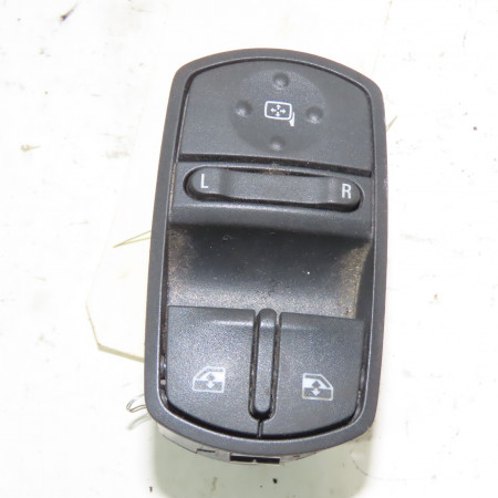 Commande lève-glace porte avant gauche occasion  Opel CORSA D (S07) 1.3 cdti (l08, l68) (2006-2014) 5 portes   13258522 