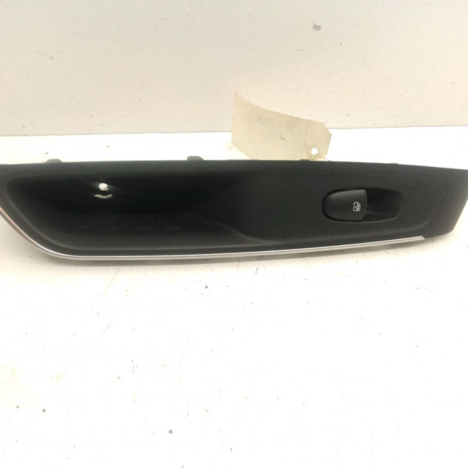 Commande leve-glace porte arrière gauche occasion  Renault KOLEOS II (HC_) 2.0 dci 175 (hcak) (2016)   254119716R  1