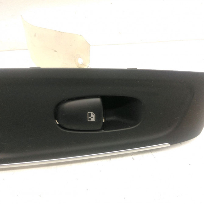 Commande leve-glace porte arrière gauche occasion  Renault KOLEOS II (HC_) 2.0 dci 175 (hcak) (2016)   254119716R  2