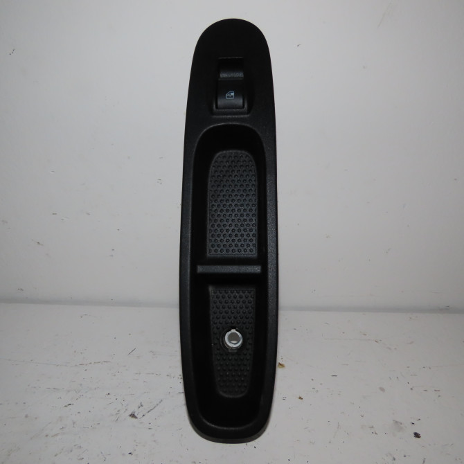 Commande lève-glace porte avant droite occasion  Fiat PUNTO EVO (199_) 1.3 d multijet (2009-2012)   735471508  1