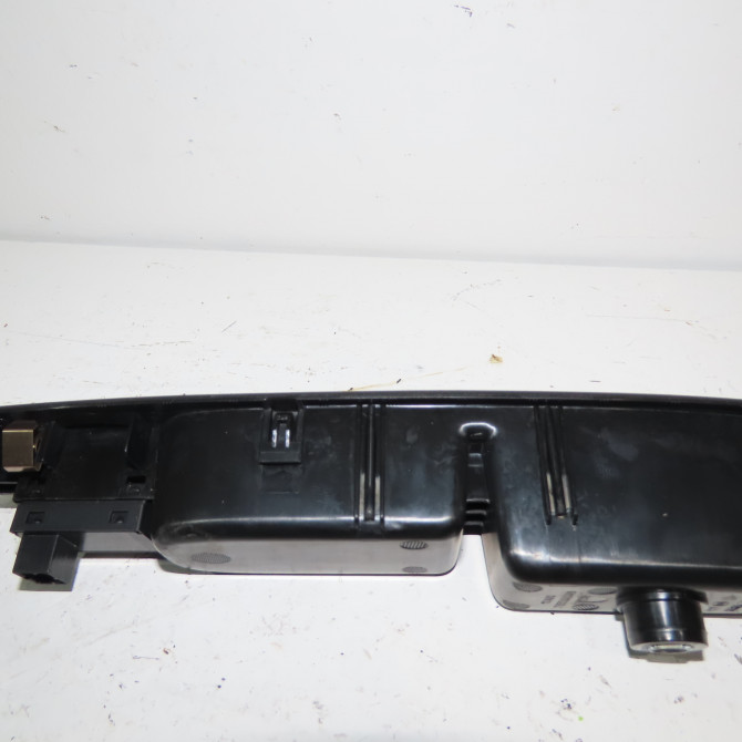 Commande lève-glace porte avant droite occasion  Fiat PUNTO EVO (199_) 1.3 d multijet (2009-2012)   735471508  3