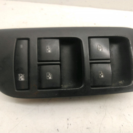 Commande lève-glace porte avant gauche occasion  Opel ZAFIRA TOURER C (P12) 1.6 cdti (75) (2013)   13305011 