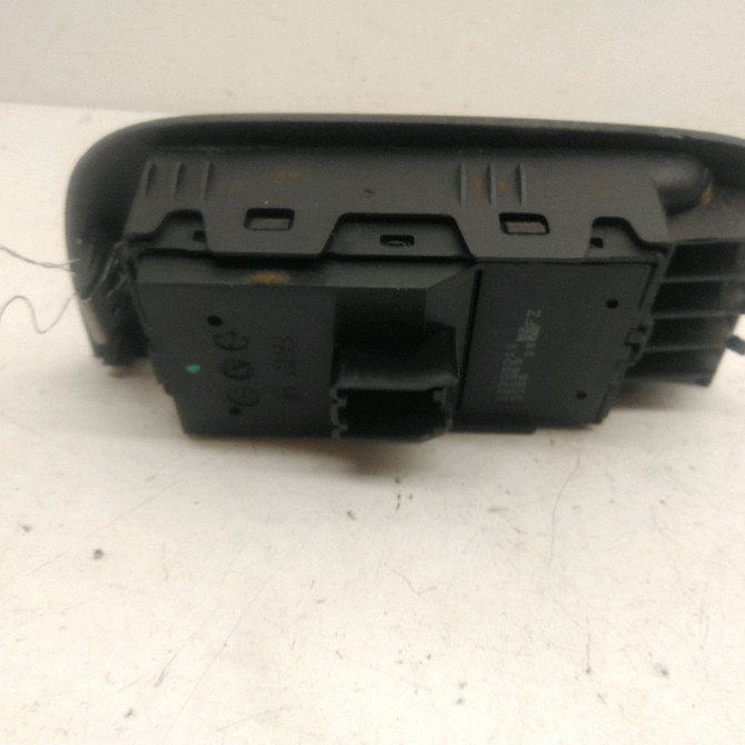 Commande lève-glace porte avant gauche occasion  Opel ZAFIRA TOURER C (P12) 1.6 cdti (75) (2013)   13305011  2