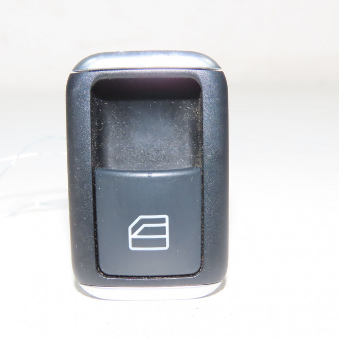 Commande leve-glace porte arrière gauche occasion  Mercedes-benz CLASSE A (W176) A 200 cdi / d (176.008) (2014-2018)   20490581029107  1