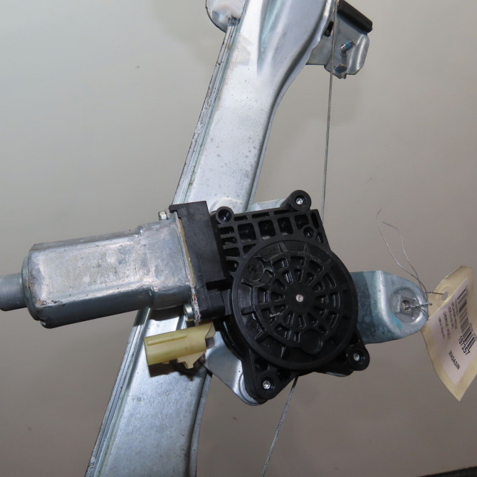 Mecanisme+moteur leve-glace arg occasion  Chevrolet CRUZE 3/5 portes (J305) 1.7 d (2012-2015)   95299687  3