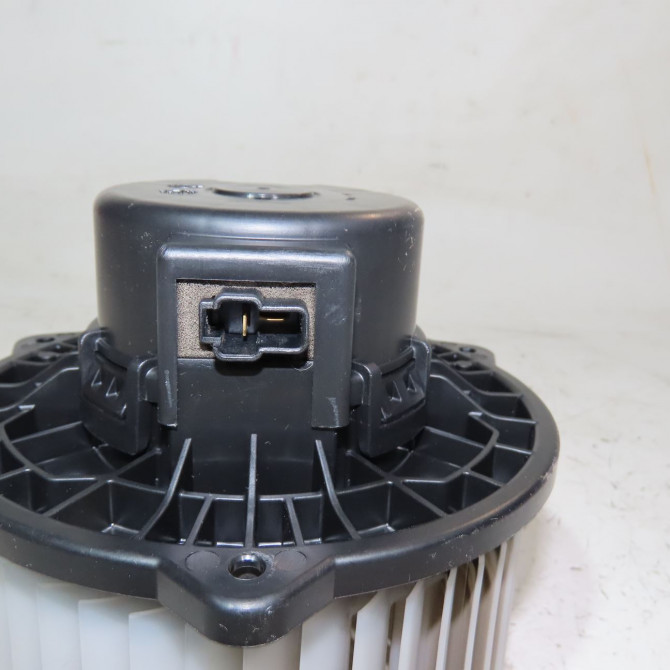 Moteur ventilateur chauffage occasion  Kia CEED (CD) 1.0 t-gdi (2018)   97113J7000  4