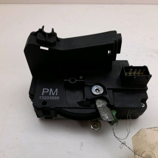 Serrure porte avg occasion  Opel MERIVA A Monospace (X03) 1.3 cdti (e75) (2003-2010)   13203899  1