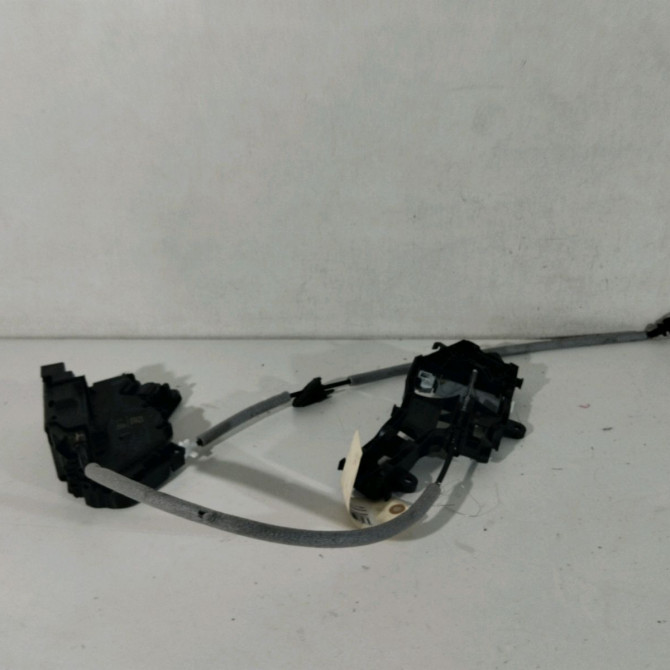 Serrure porte ard occasion  VOLKSWAGEN TOURAN III Phase 1 06-2015->...   5TA839016Q  1