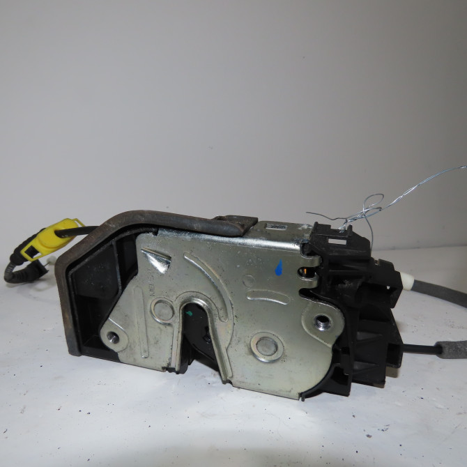 Serrure porte avd occasion  Bmw 5 (E60) 530 d (2002-2005)   51217202146  3