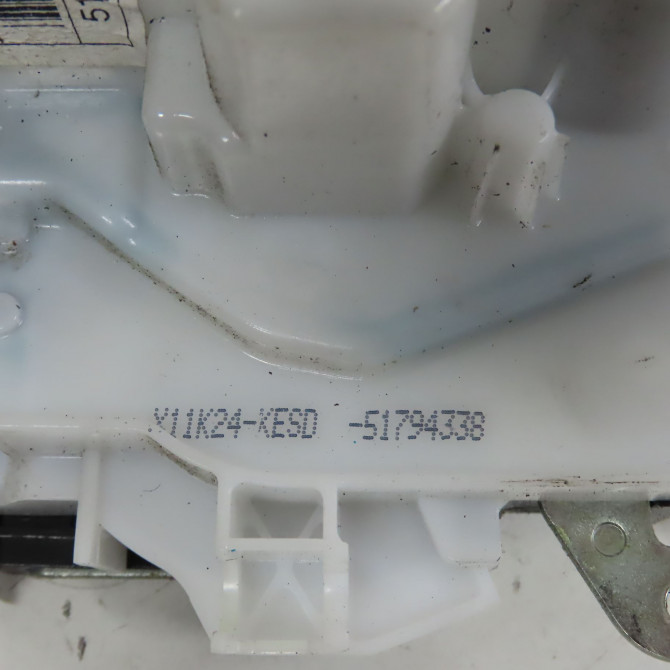 Serrure porte avd occasion  Ford KA (RU8) 1.2 (2008-2016) 3 portes   1769260  2