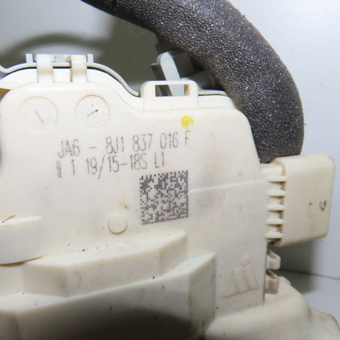 Serrure porte avd occasion  Audi A1 (8X1, 8XK) S1 quattro (2014-2018)   8J1837016F  2