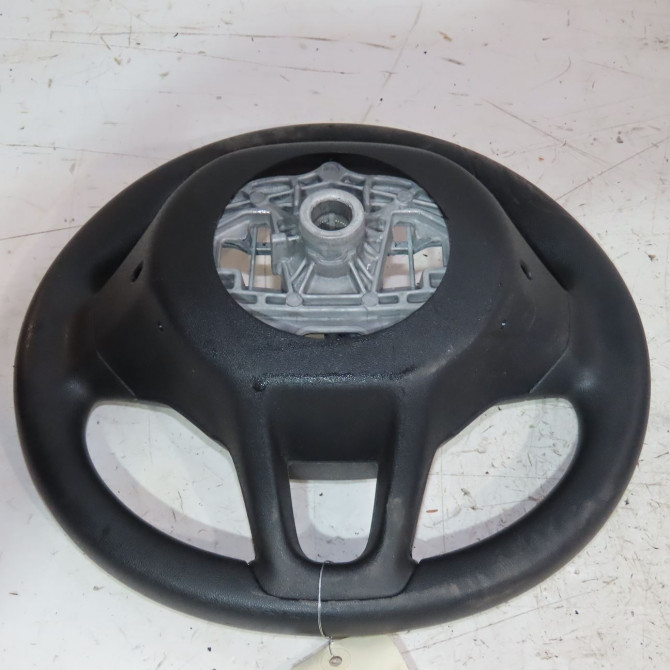 Volant de direction occasion  Peugeot 208 I (CA_, CC_) 1.6 hdi / bluehdi 75 (2013) 5 portes   96739503ZD  5