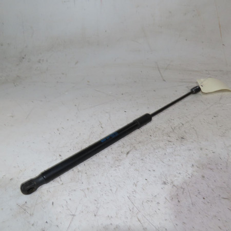 Verin droit hayon occasion  Audi A1 Sportback (GBA) 25 tfsi (2018)   82A827552A 