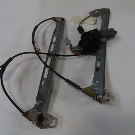 Mecanisme + moteur lève-glace avant droit occasion  Peugeot 206 3/5 portes (2A/C) 1.4 hdi eco 70 (2001-2009) 5 portes   9222F8 