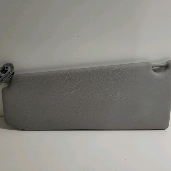 Pare-soleil droit occasion  Renault MEGANE I Break (KA0/1_) 1.4 16v (ka0d, ka1h, ka0w, ka10) (1999-2003)   8200242530  2