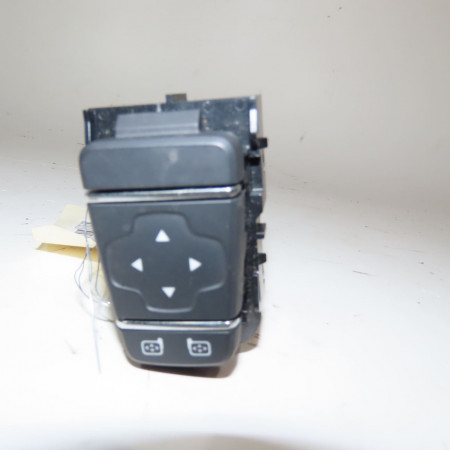 Commande rétroviseurs extérieures électriques occasion  Renault CAPTUR I (J5_, H5_) 1.5 dci 90 (2013) 5 portes   255700068R 