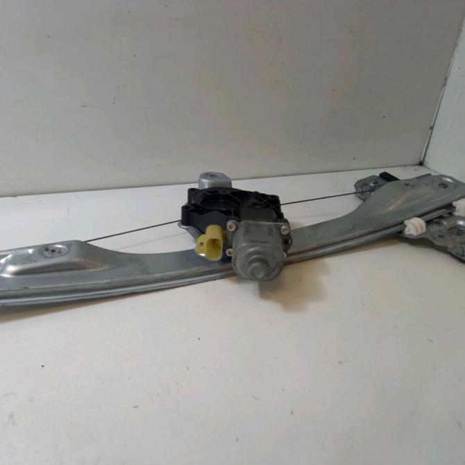 Mecanisme+moteur leve-glace ard occasion  Chevrolet CRUZE (J300) 2.0 cdi (2010)   95999490  2