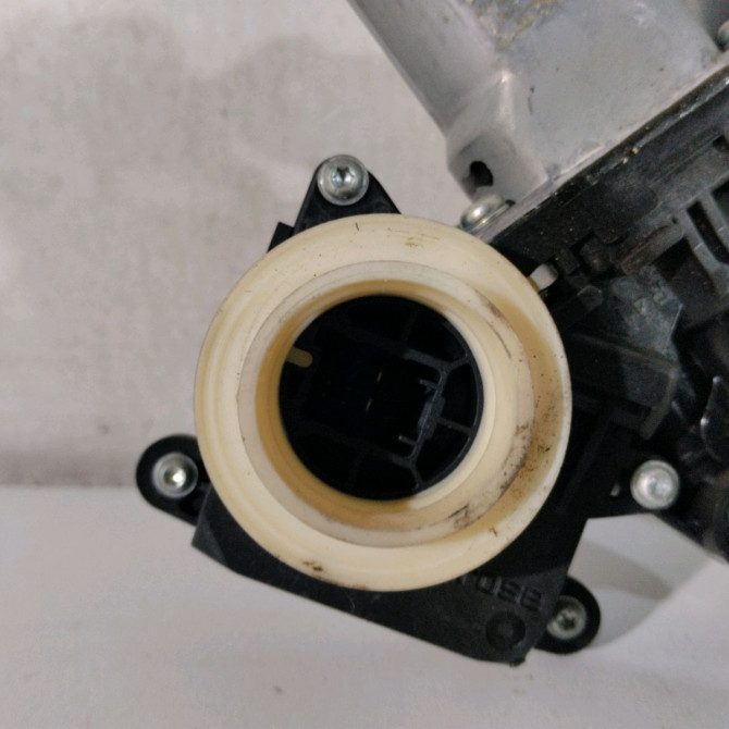 Mecanisme+moteur leve-glace arg occasion  Toyota VERSO (_R2_) 2.0 d-4d (aur20_) (2009-2018)   698400F041  3