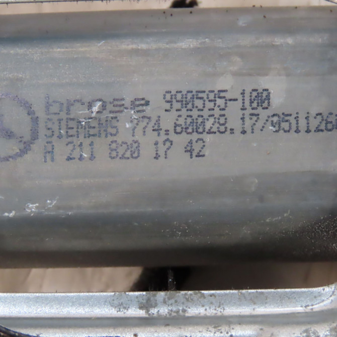 Mecanisme + moteur lève-glace avant droit occasion  Mercedes-benz CLASSE C (W203) C 200 cdi (203.004) (2000-2003) 4 portes   2037201646  2