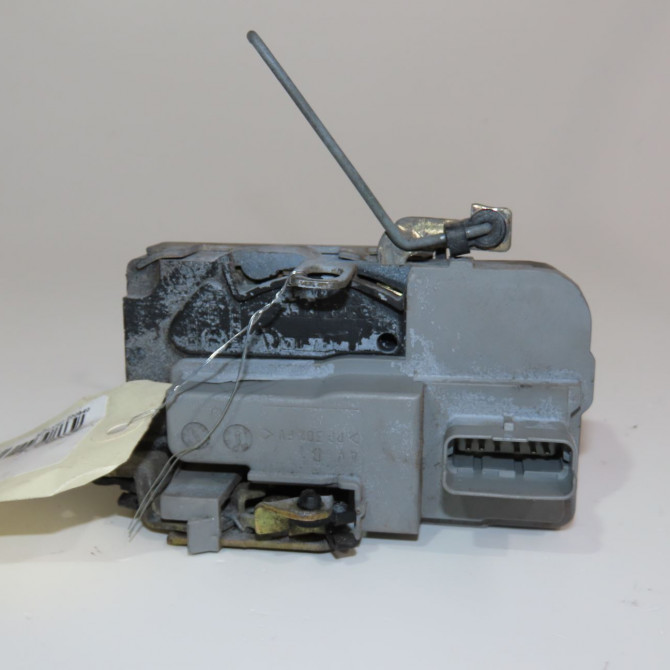 Serrure porte avd occasion  Peugeot 206+ (2L_, 2M_) 1.4 hdi eco 70 (2009-2013) 5 portes   9136S7  2