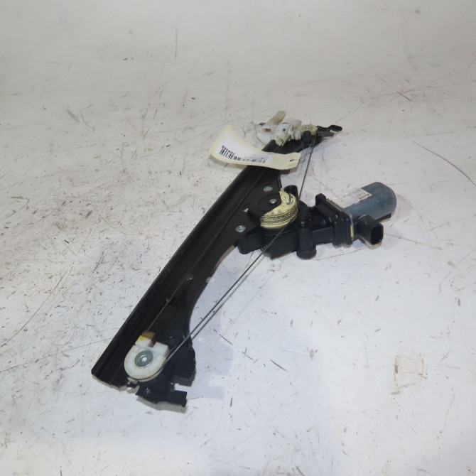 Mecanisme + moteur lève-glace avant droit occasion  Fiat 500 (312_) 1.2 (312axa1a) (2007) 3 portes   52204607  4