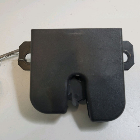 Serrure hayon occasion  Volkswagen vw CADDY III Monospace (2KB, 2KJ, 2CB, 2CJ) 1.6 tdi (2010-2015)   2K5827505 