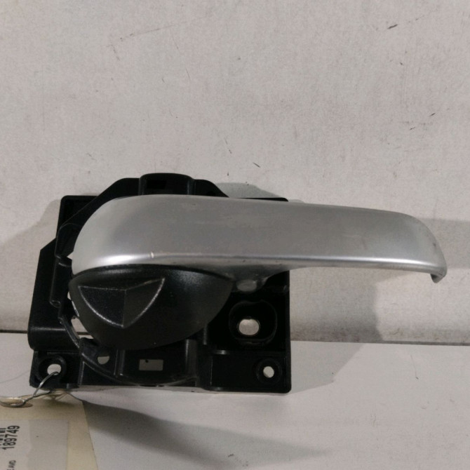 Poignee int porte avd occasion  Fiat 500X (334_) 2.0 d multijet 4x4 (334axb22, 334axd2b) (2014-2018)   735610495  1