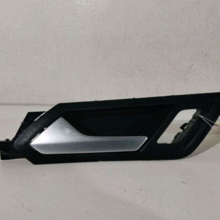 Poignee int porte avg occasion  VOLKSWAGEN TOURAN III Phase 1 06-2015->...   5TB837113DUBN 