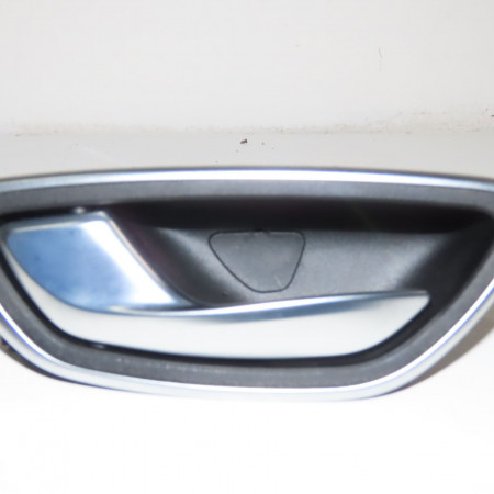 Poignee int porte arg occasion  Renault SCÉNIC IV (J9_) 1.7 blue dci 150 (j9a7, j9a8) (2018)   806710918R 