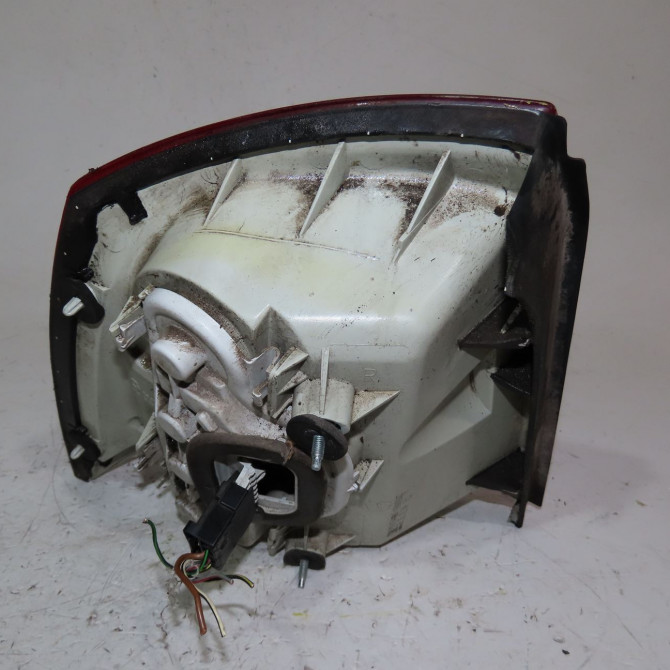 Feu arrière droit occasion  Opel ASTRA G 3/5 portes (T98) 1.6 (f08, f48) (1998-2000)   9117404  3