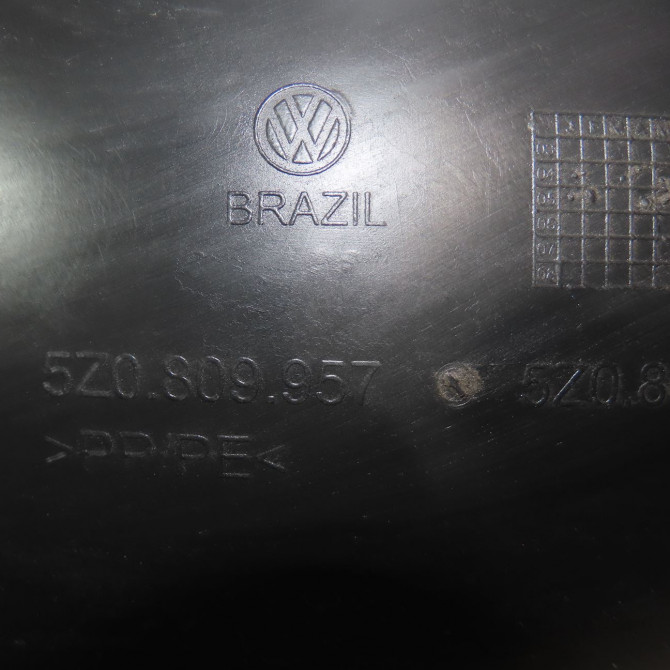 Pare-boue avant gauche occasion  Volkswagen vw FOX 3/5 portes (5Z1, 5Z3, 5Z4) 1.2 (2005-2011)   5Z0809957H  2