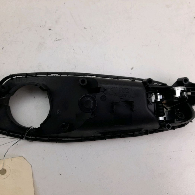 Poignee int porte ard occasion  Audi A1 Sportback (8XA, 8XF) 1.6 tdi (2011-2015)   8X4839020C4PK  3