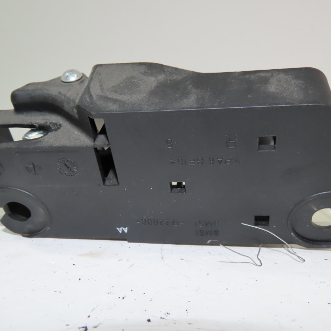 Poignee int porte avd occasion  Ford KUGA I 2.0 tdci (2008-2012) 5 portes   1501942  2