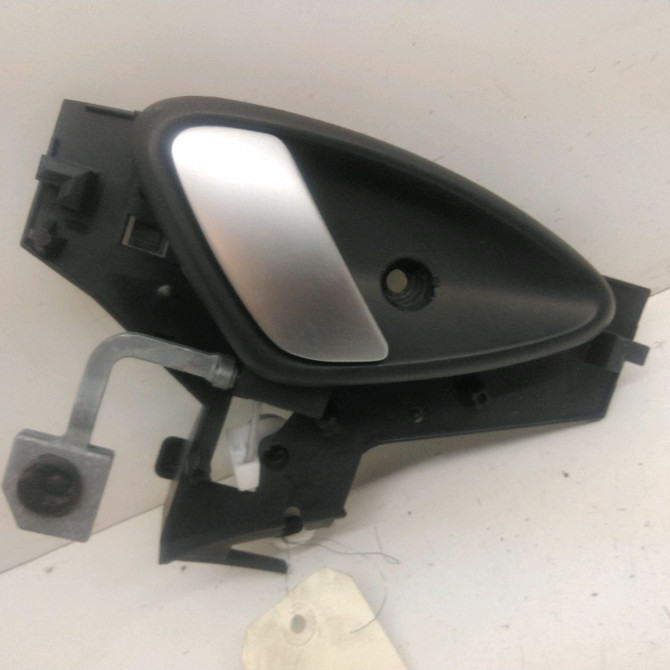 Poignee int porte avd occasion  Citroën C5 II (RC_) 2.0 16v (rcrfjb, rcrfjc) (2004-2008)   9143H8  1