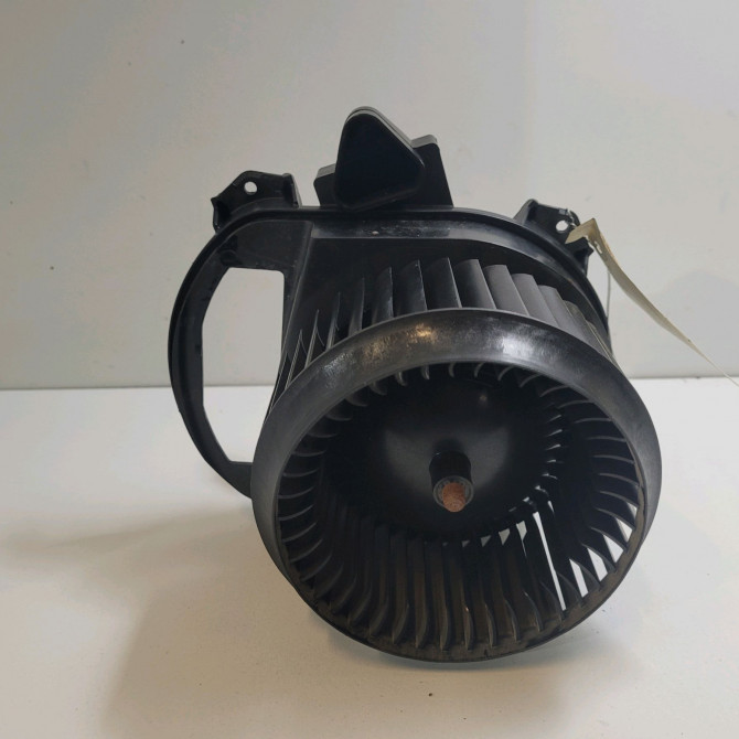 Moteur ventilateur chauffage occasion  Mercedes-benz CLASSE B Sports Tourer (W246, W242) B 180 cdi / d (246.212) (2013-2018)   2469061601  2