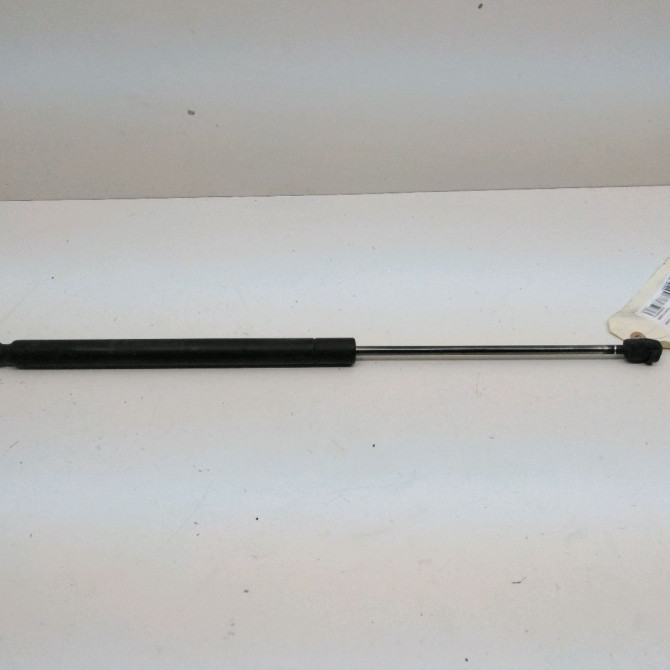 Verin droit hayon occasion  Renault MEGANE II Break (KM0/1_) 1.5 dci (km16, km1e) (2005-2008)   8200119498  1