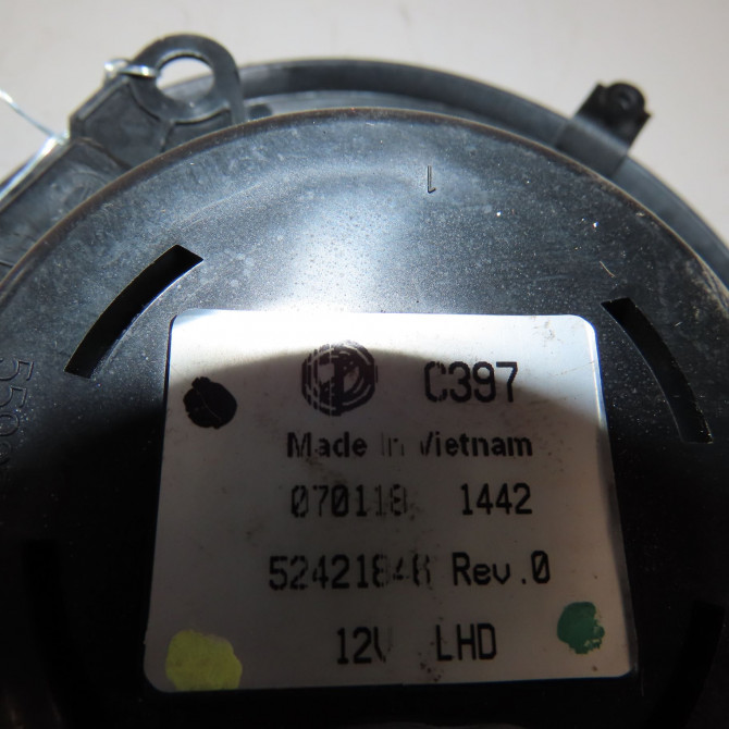 Moteur ventilateur chauffage occasion  Alfa romeo 147 (937_) 1.9 jtd (937.axd1a, 937.bxd1a) (2001-2010)   77364449  3
